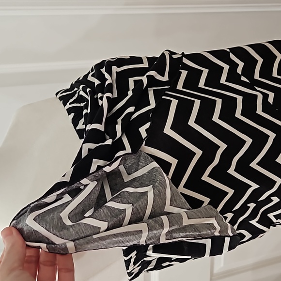 Lily Bleu Beach Chevron High Low Strapless Dress. SMALL - Picture 7 of 15